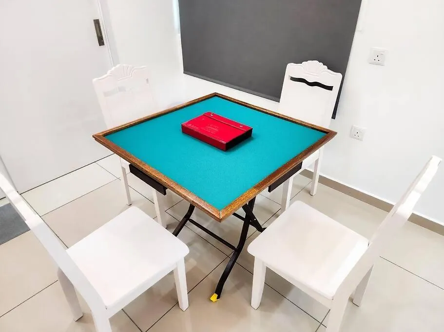 Desa Tebrau -- Poolside Paradise - 4Br4B - 12Pax By Cowidea Johor Bahru Holiday home