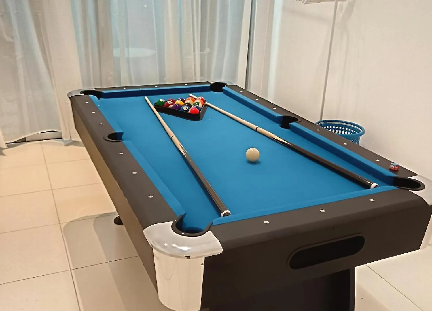 Holiday home Desa Tebrau -- Poolside Paradise - 4Br4B - 12Pax By Cowidea Johor Bahru